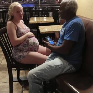 I Accidentally Saw My Pregnant Daughter with My 48-Year-Old Best Friend at a Restaurant I Accidentally Saw My Pregnant Daughter with My 48-Year-Old Best Friend at a Restaurant